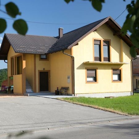 Apartman Lori Otočac Eksteriør billede