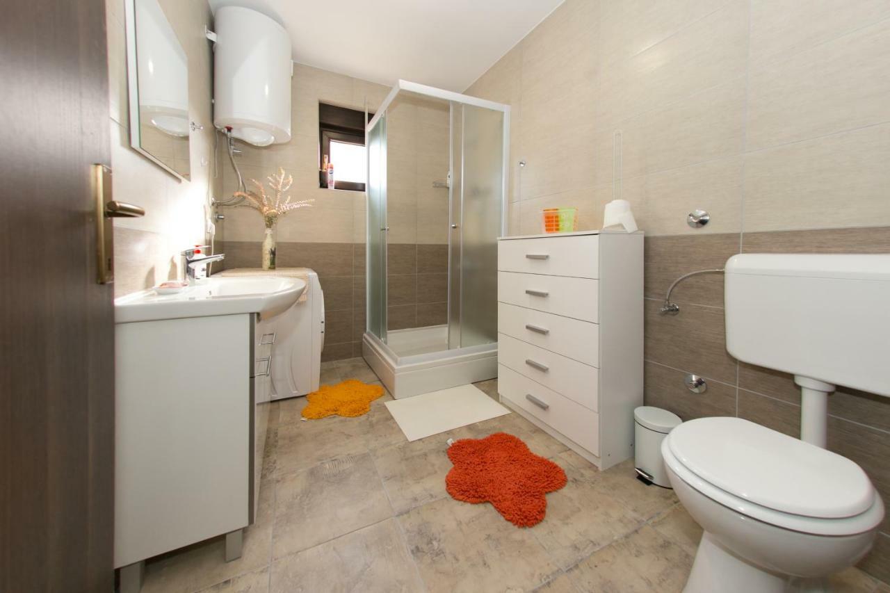 Apartman Lori Otočac Eksteriør billede