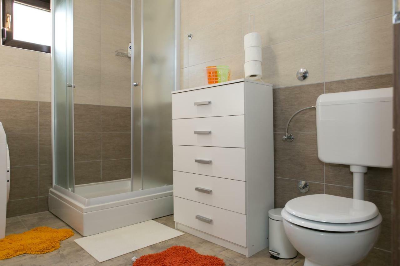 Apartman Lori Otočac Eksteriør billede