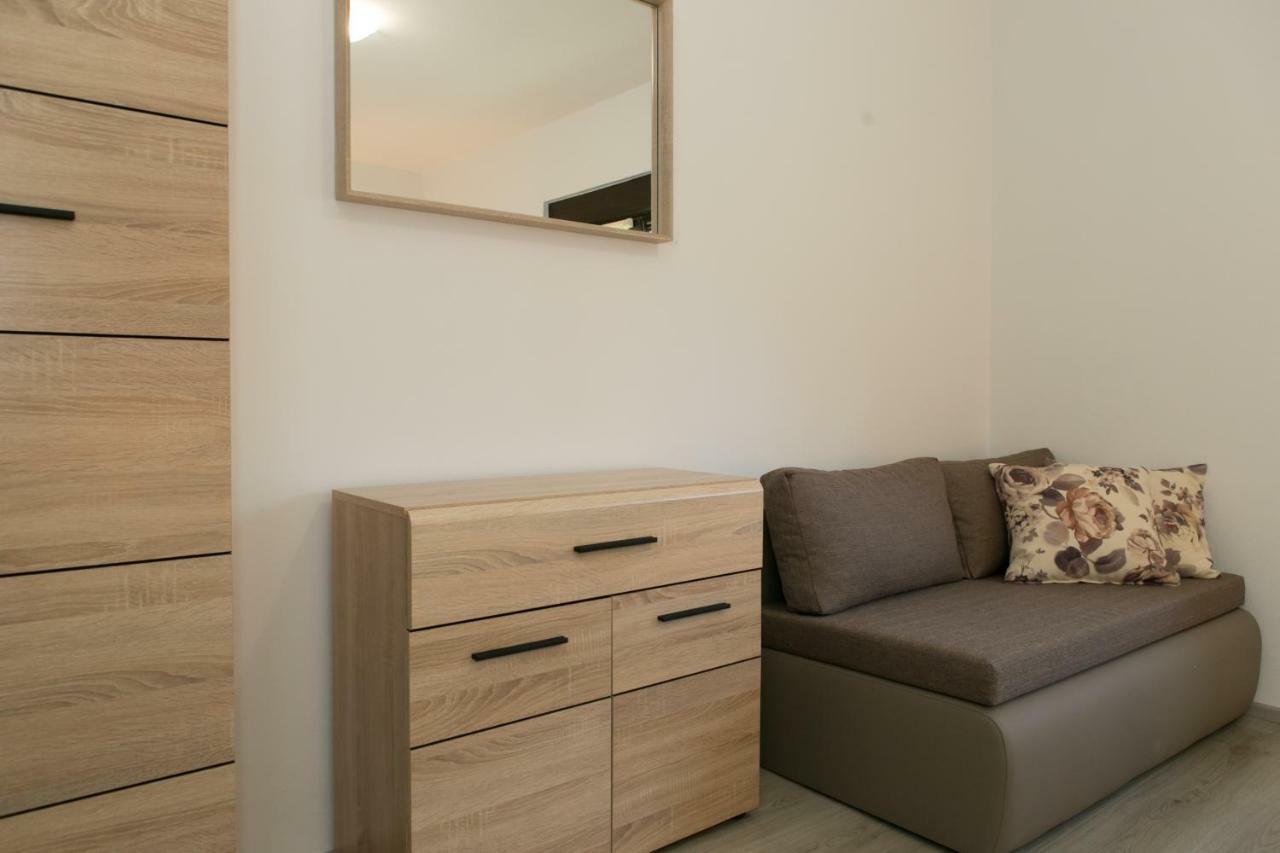 Apartman Lori Otočac Eksteriør billede