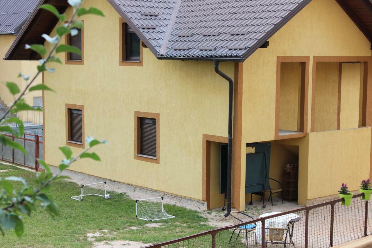 Apartman Lori Otočac Eksteriør billede